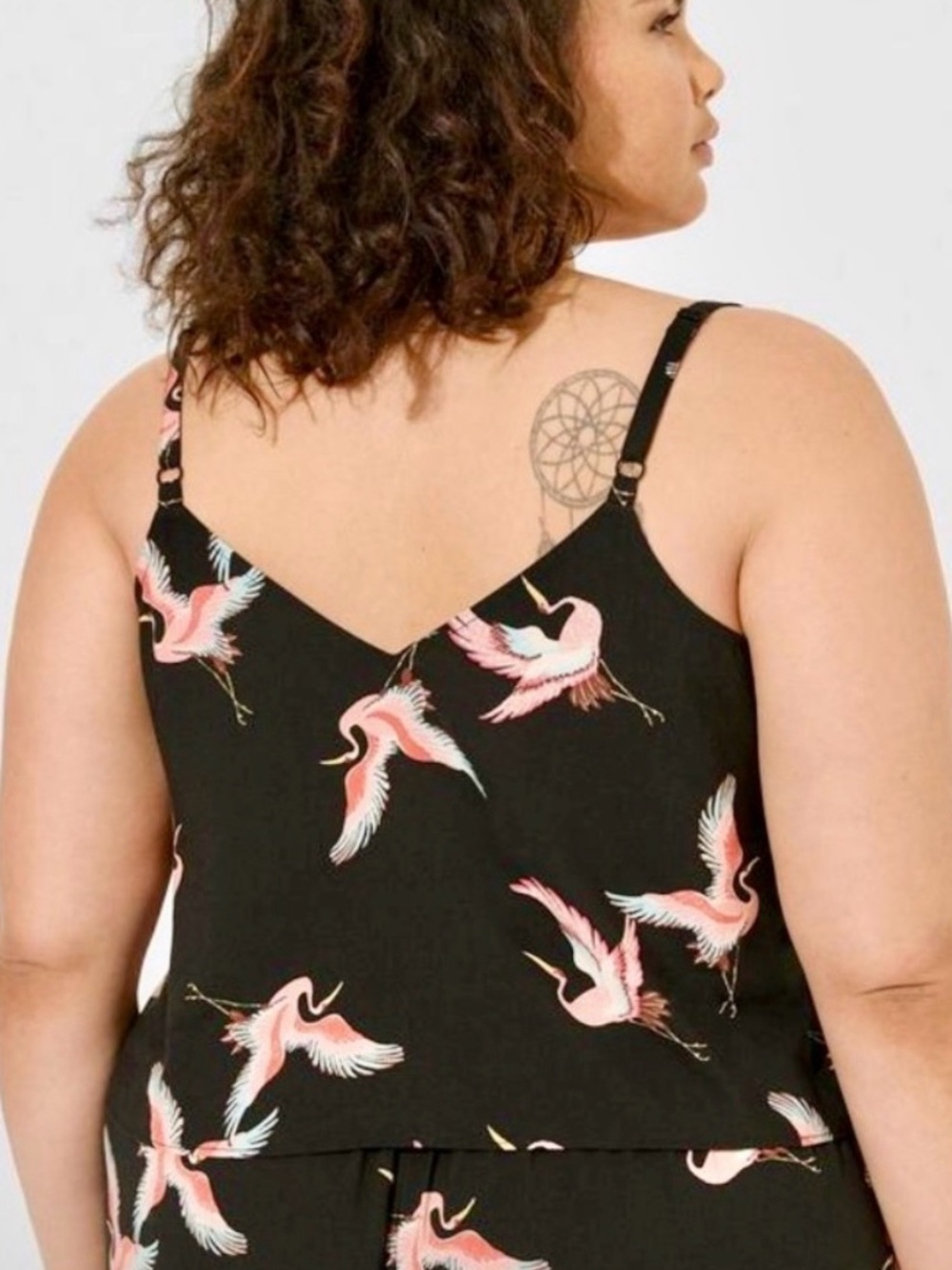 Torrid Black Tie Front Top with Pink and Coral Crane Print NWT Plus Size 2x - Picture 2 of 4